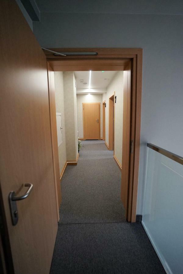 Aparthotel Kamienica Nr 6 à Aleksandrów Łódzki Extérieur photo