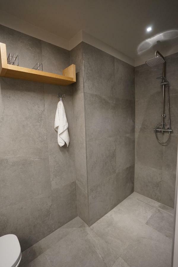 Aparthotel Kamienica Nr 6 à Aleksandrów Łódzki Extérieur photo