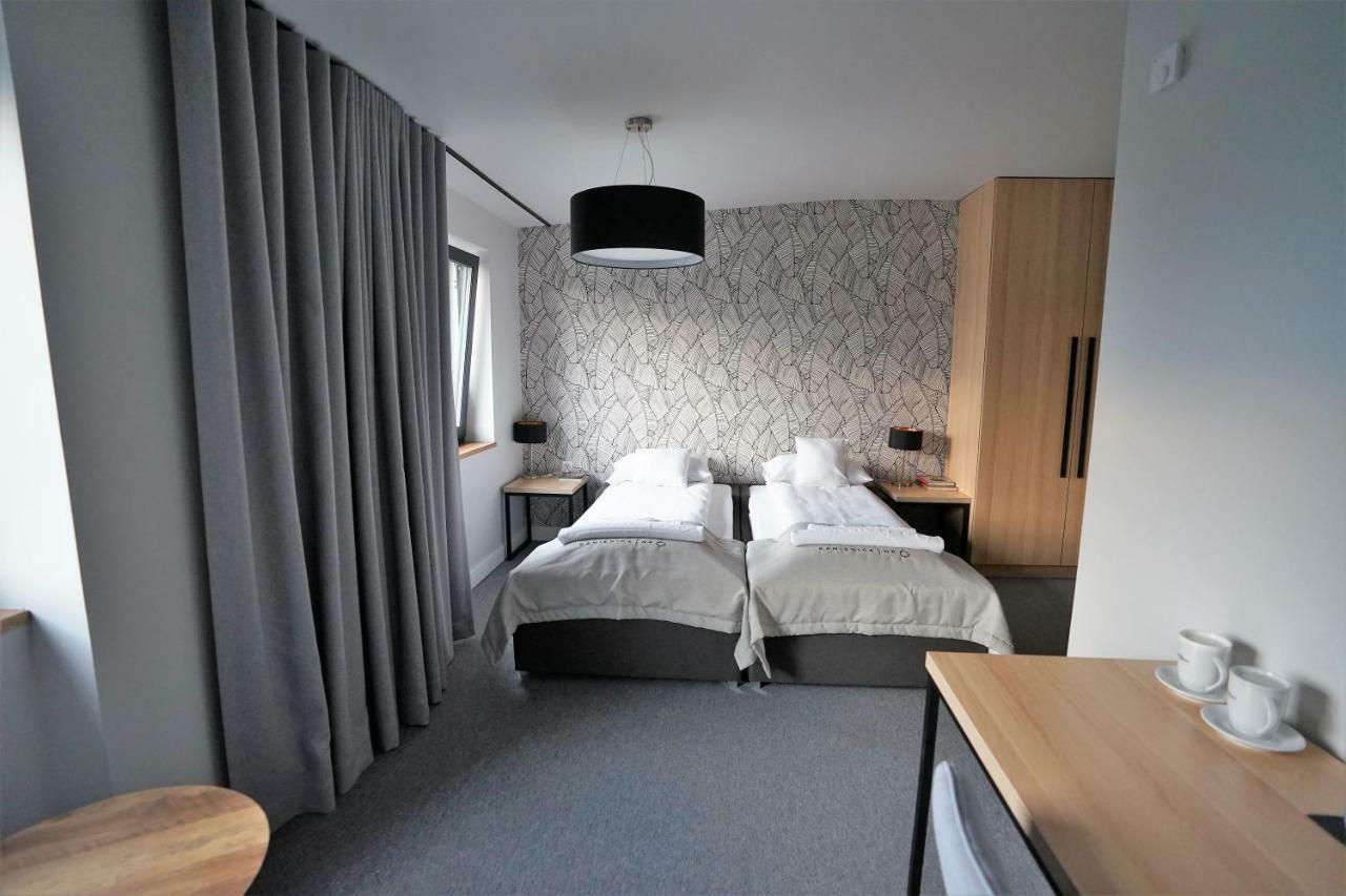 Aparthotel Kamienica Nr 6 à Aleksandrów Łódzki Extérieur photo